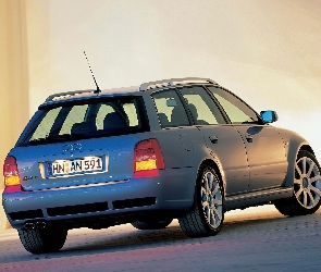 Avant, Niebieski, Audi