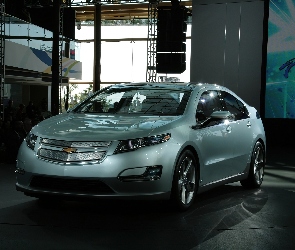 Udany, Debiut, Chevrolet Volt