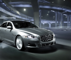 Jaguar XJ, Maska, Srebrny