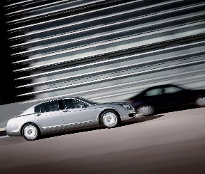 Bentley Continental Flying Spur, Srebrny