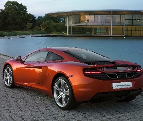 McLaren MP4-12C, Zderzak, Alufelgi