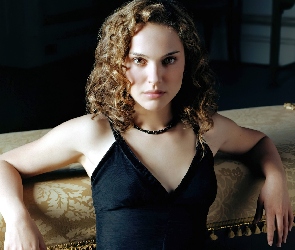 Natalie Portman, Czarna Sukienka