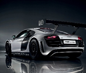 Audi R8, Spojler