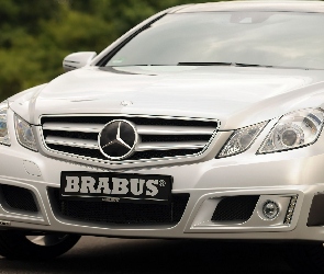 Atrapa, Brabus, Mercedes E-klasa