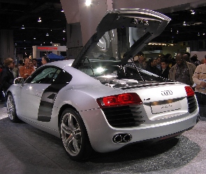 Klapa, Silnika, Audi R8