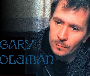 niebieskie oczy, wąsy, Gary Oldman