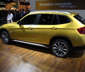 Złote, Premiera, BMW X1