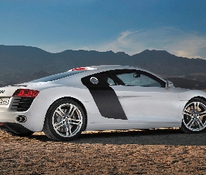 Audi R8, Paliwa, Przetłoczenia, Wlew, Boczne