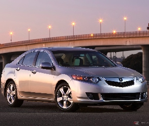 Acura TSX, Latarnie, Estakada