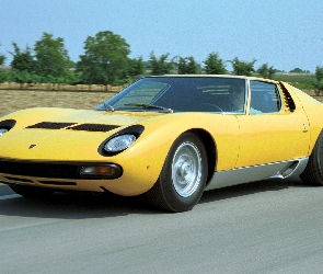 Lamborghini Miura, SV