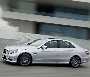 Mercedes Benz E 63 AMG, Sedan