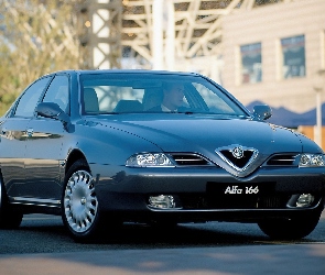 Alfa Romeo 166