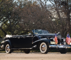 Limuzyna, Kabriolet, Cadillac V16, Presidential