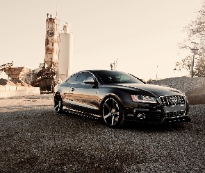 Czarne, Audi S5