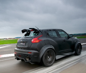 Nissan Juke R