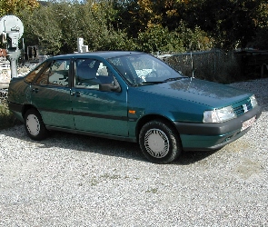 Fiat Tempra, Sedan