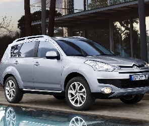 Citroen C-Crosser, Reflektory, Halogeny