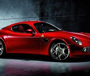 Czerwona, Alfa Romeo 8C