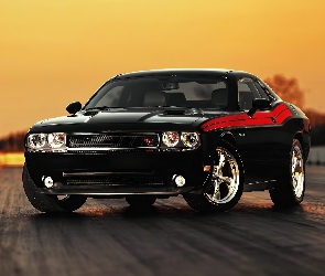 Czarny, Dodge Challenger RT