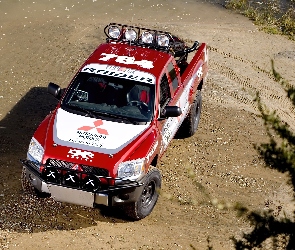 Mitsubishi Baja Raider