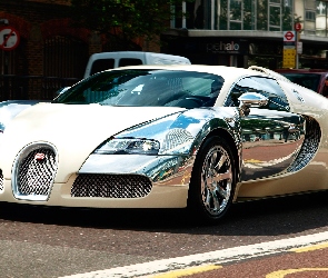 Bugatti Veyron, Ulica