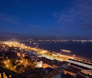 Rzeka, Miasto, Most
