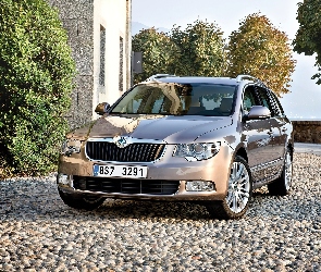 Kombi, Skoda Superb