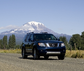 Samochód, Nissan Pathfinder