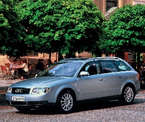 Audi A4, Kombi