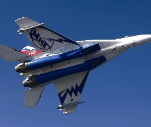 F-15, Myśliwiec