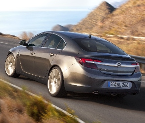 Droga, Facelifting, Opel Insignia, 2013