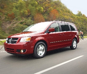 Droga, Rowerzyści, Dodge Caravan