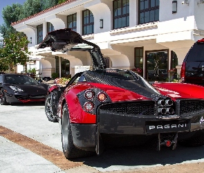 Parking, Budynek, Pagani