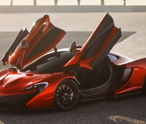 Uniesione, Drzwi, McLaren P1