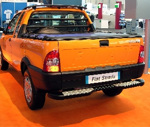 Fiat Strada, Paka, Tył