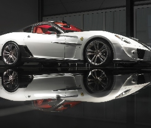 Karbonowe, Dodatki, Ferrari 599