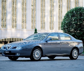 Alfa Romeo 166