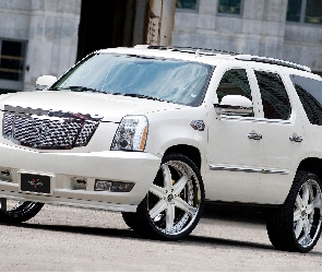 Escalade, Cadillac