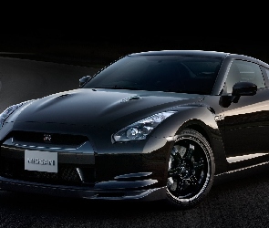 Nissan, GTR