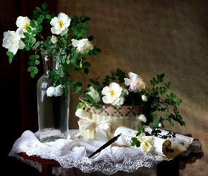 Białe, Kompozycja, Dzikie Róże