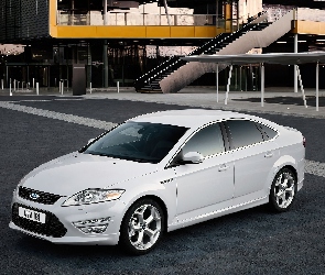 Ford Mondeo, MK4