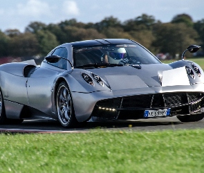 Pagani, Droga, Huayra