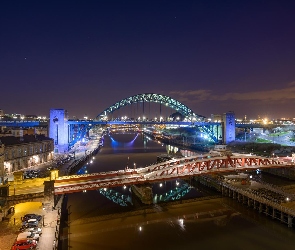 Rzeka, Miasto nocą, Wielka Brytania, Tyne, Mosty