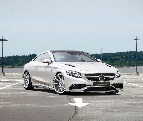 Mercedes-Benz S63 AMG