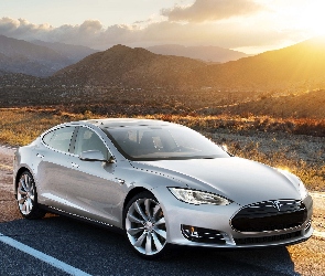 Model S, Góry, Tesla