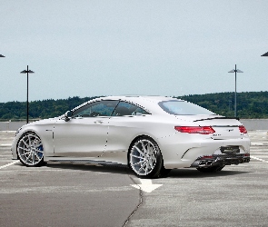 Mercedes-Benz S63 AMG