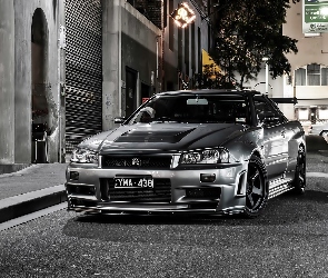 SkyLine, Ulica, Nissan