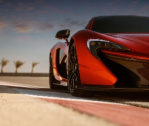 McLaren P1