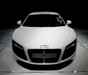 R8, Przód, Audi