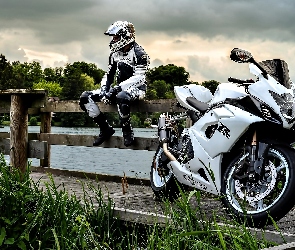 Motocykl, Suzuki, Zieleń, Motocyklista, Most, GSX-R 1000